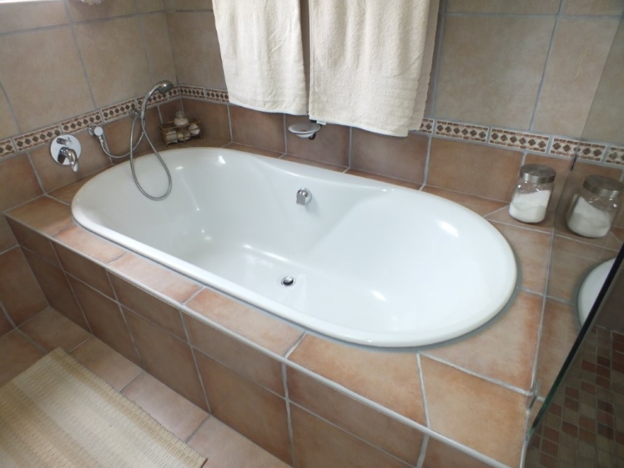 4 Bedroom Property for Sale in Dana Bay Western Cape